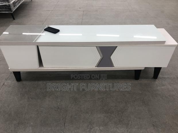 Imported Tv Stand · Photo 1