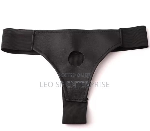 Panty Strap on Dildo Belt · Photo 1