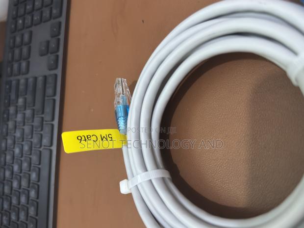 5m Cat6 Patched Cable · Photo 2