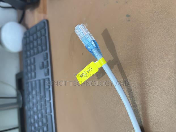 5m Cat6 Patched Cable · Photo 1