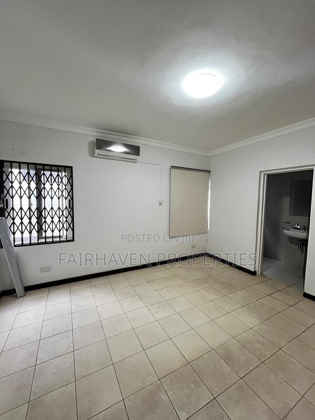 6bdrm House in Cantonment, Cantonments for sale · Photo 6