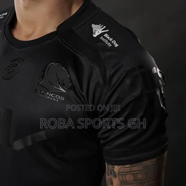 Brisbane Broncos Blackout Jersey · Photo 3