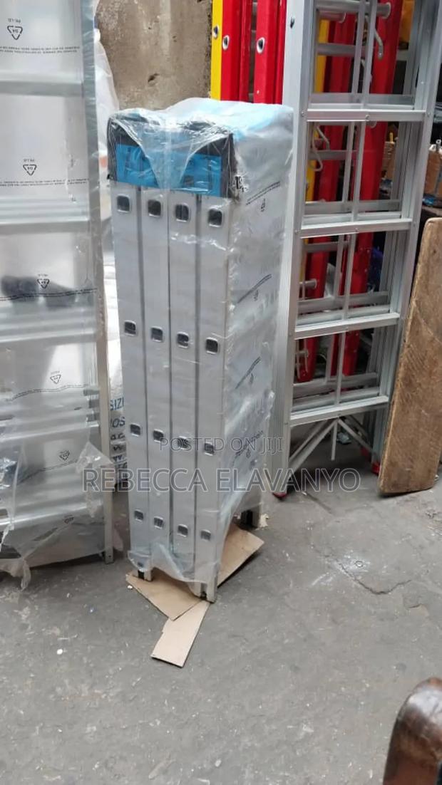 Folding Ladder 4*4 · Photo 2