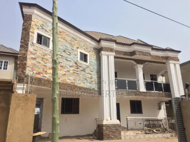 5bdrm House in Kb Properties, Spintex for rent · Photo 1