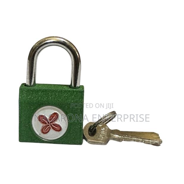 CH Side Open Padlock 30mm (12pcs) · Photo 1