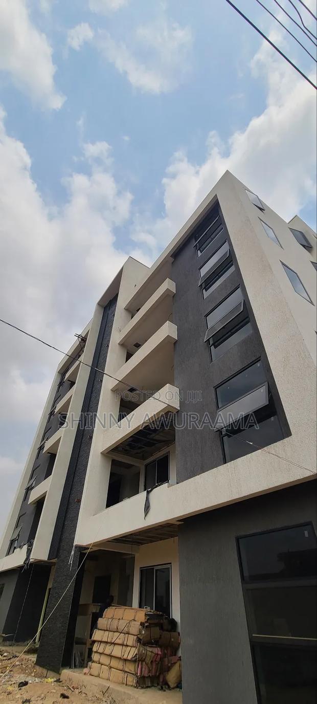 11bdrm Apartment in East Legon for sale · Photo 3
