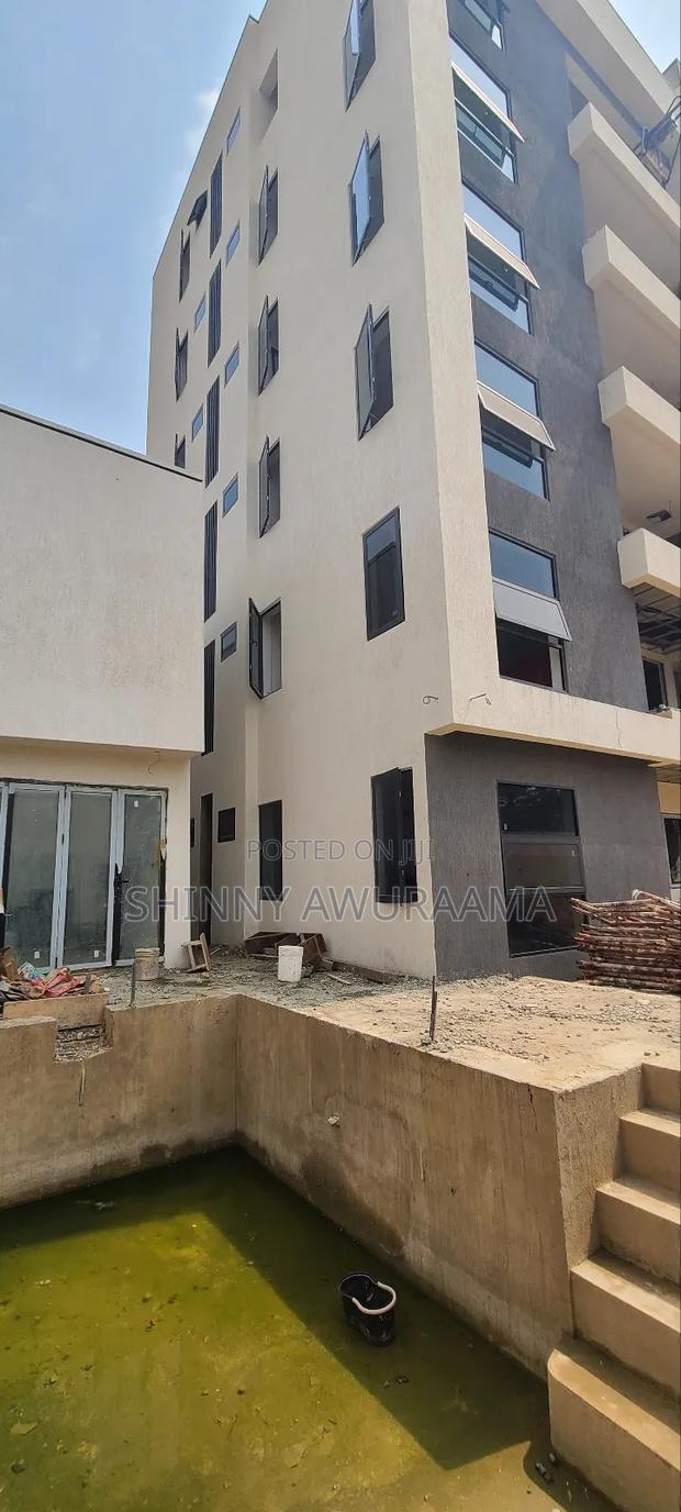11bdrm Apartment in East Legon for sale · Photo 7