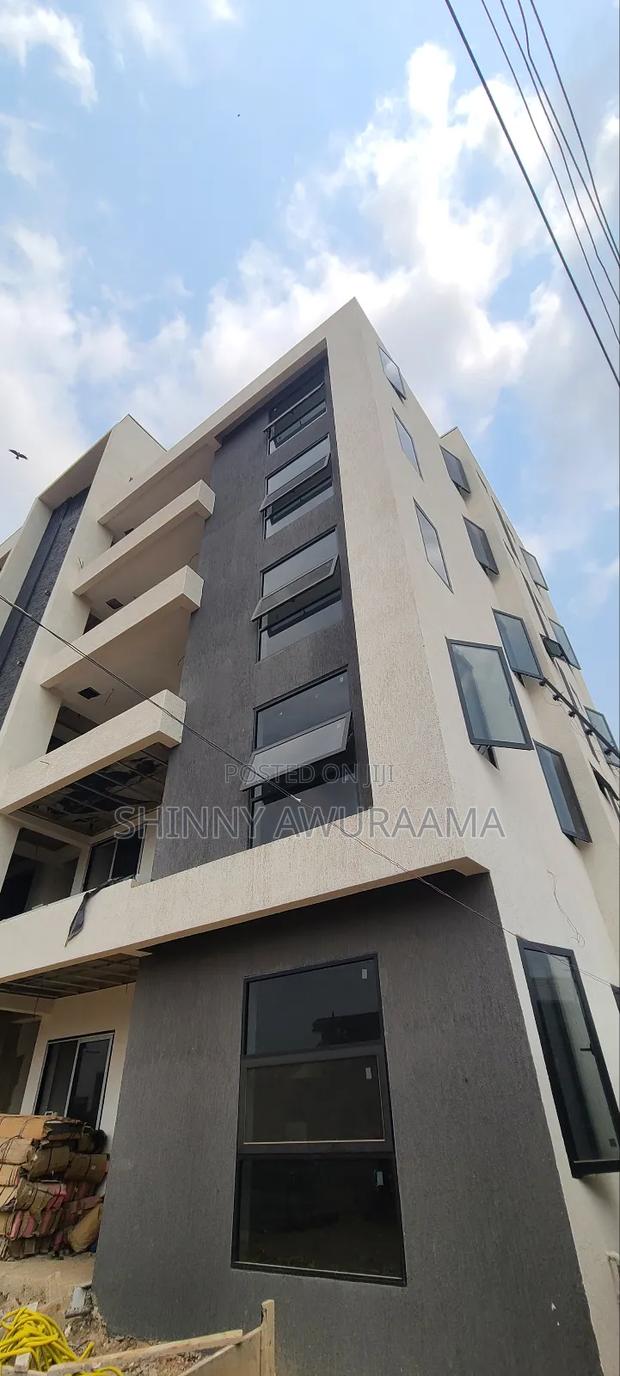 11bdrm Apartment in East Legon for sale · Photo 5