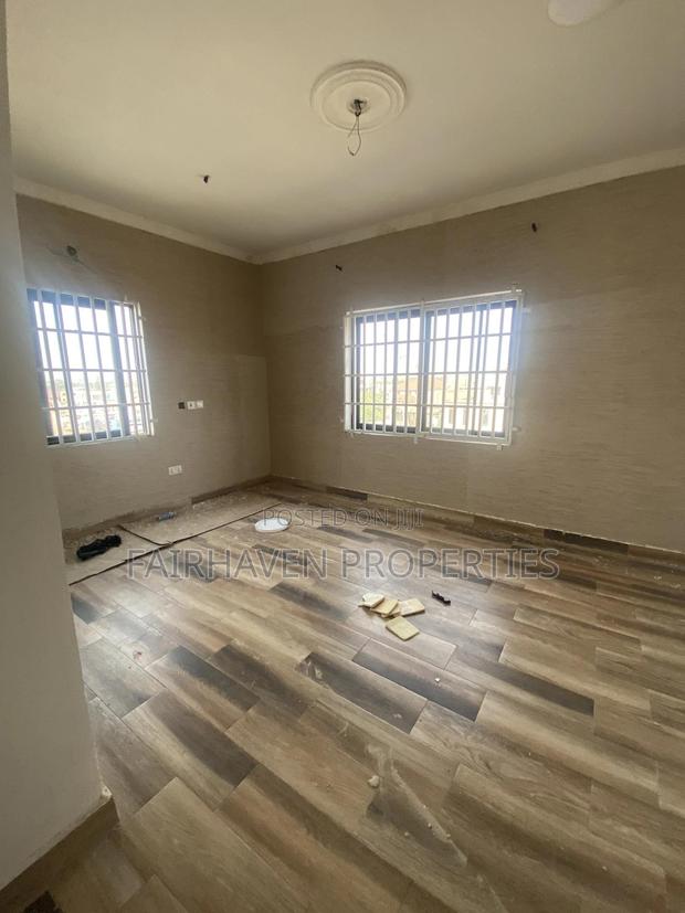2bdrm Apartment in Bushroad, Teshie for rent · Photo 4