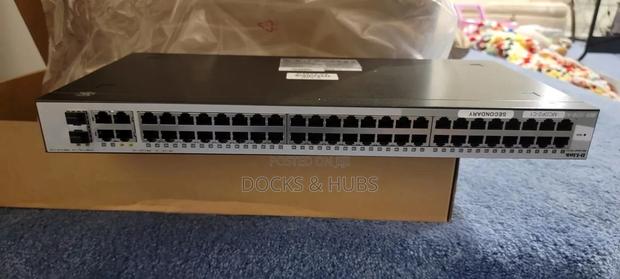 D-Link 52-Port Smart Managed Switch | 48 Gbe + 4 SFP Ports · Photo 6