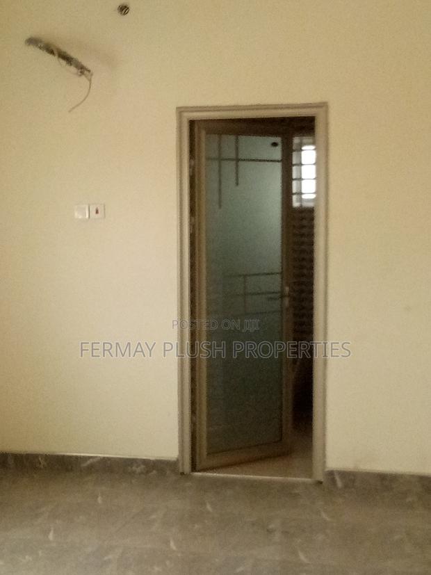 6bdrm Mansion in Gh Home, Accra Metropolitan for sale · Photo 6