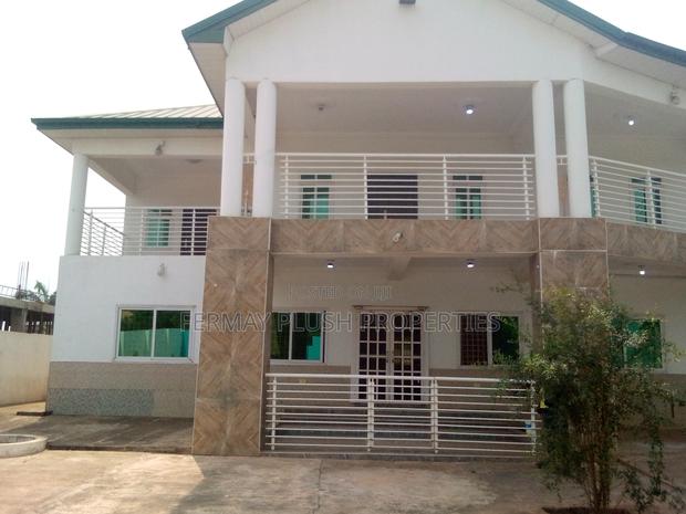 6bdrm Mansion in Gh Home, Commandos for sale · Photo 2