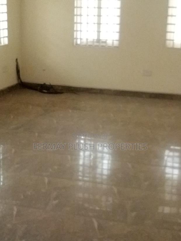 6bdrm Mansion in Gh Home, Accra Metropolitan for sale · Photo 3