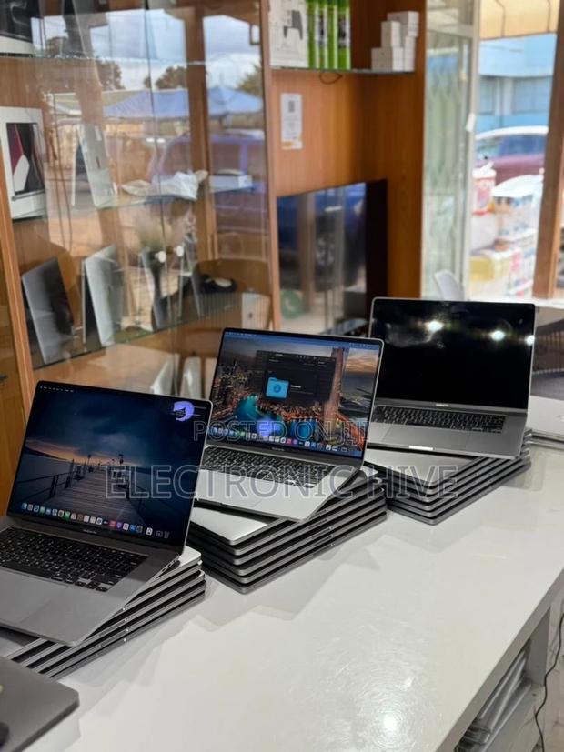 Laptop Apple MacBook Pro 2019 16GB Intel Core i7 SSD 512GB