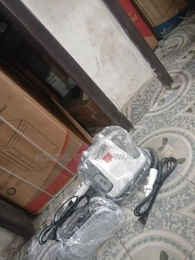 Capable Cleaning Decakila Portable Spot Cleaner · Photo 1