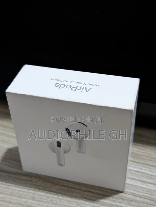 Apple Airpods 4 With Active Noise Cancelling · Photo 2