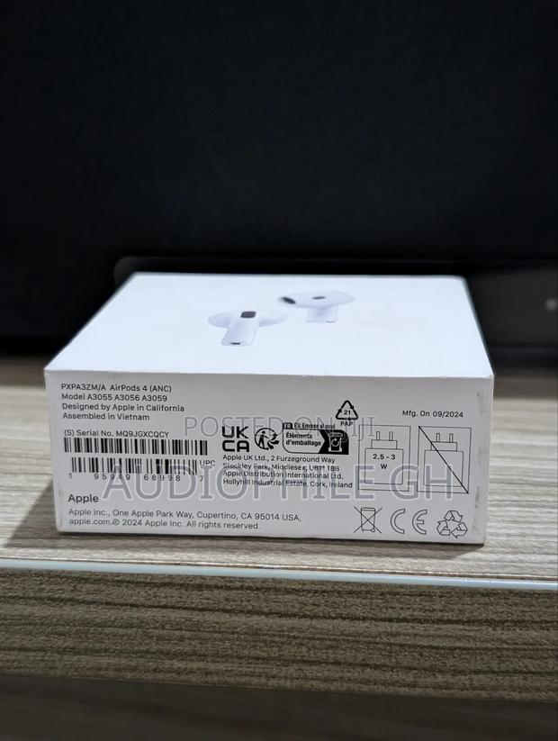 Apple Airpods 4 With Active Noise Cancelling · Photo 4