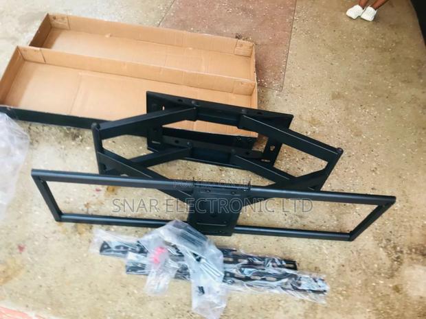 50"-120" Interactive Display Wall Mount · Photo 1