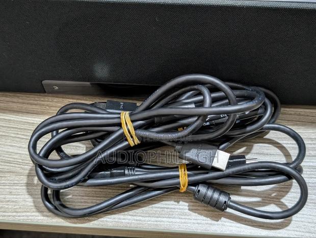 High Quality Hdmi to Hdmi Cable · Photo 1