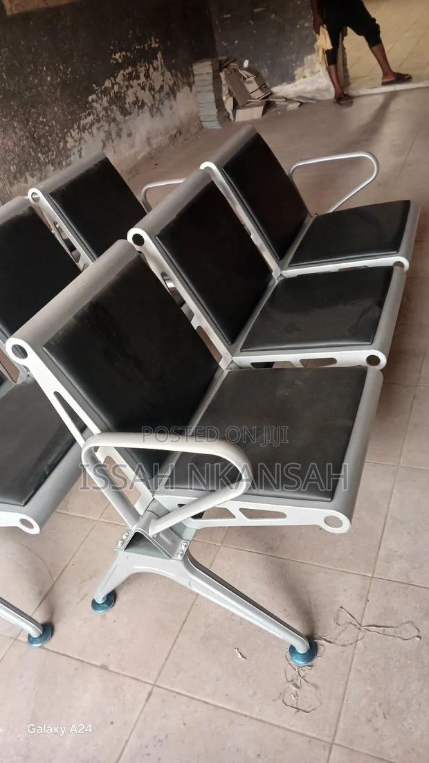 Waiting Chairs · Photo 3