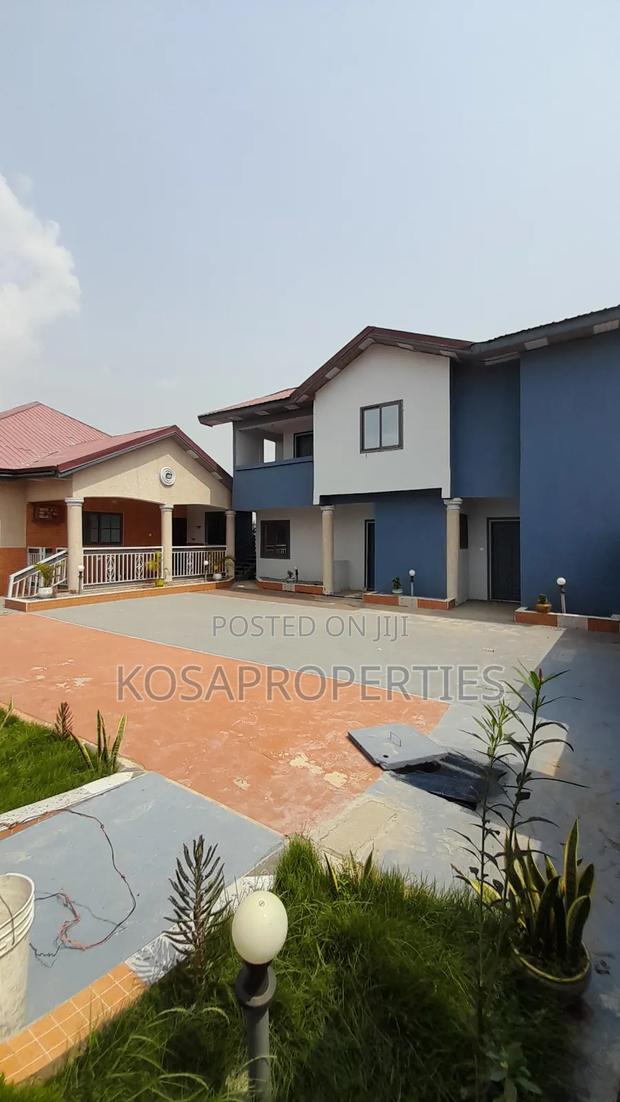 6bdrm House in Amanfrom Peace Town, Kasoa for sale · Photo 2