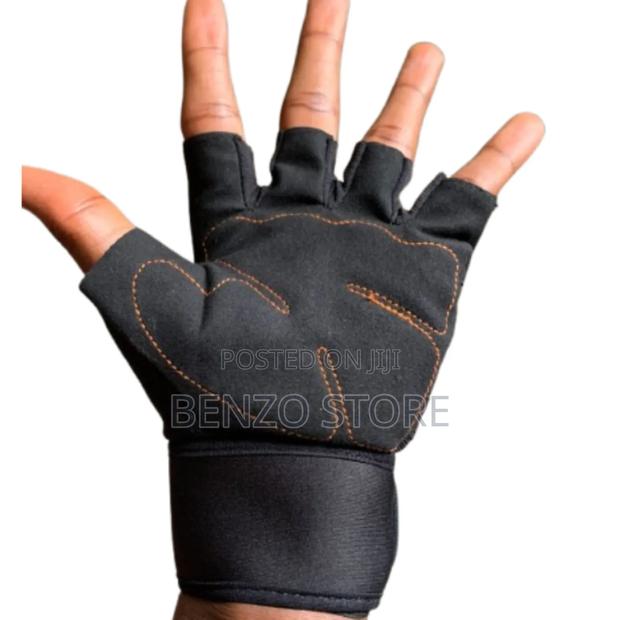 Half Fingers Hand Gloves for Gym, Military and Motor Riders · Photo 1