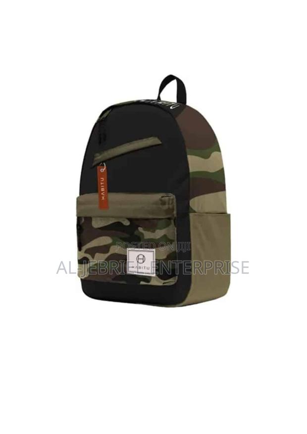 Habitu Polyester Backpack 15.6′′ Camouflaged · Photo 1