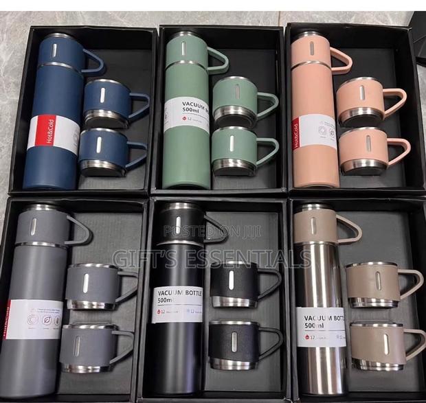 3-in-1 Vacuum Flask Set · Photo 1