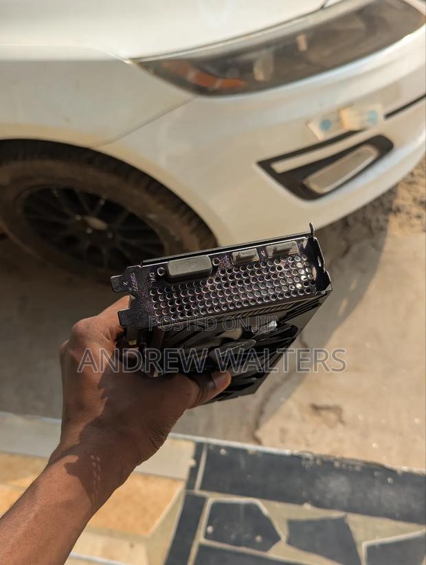 Nvidia Geforce RTX 3050 · Photo 5