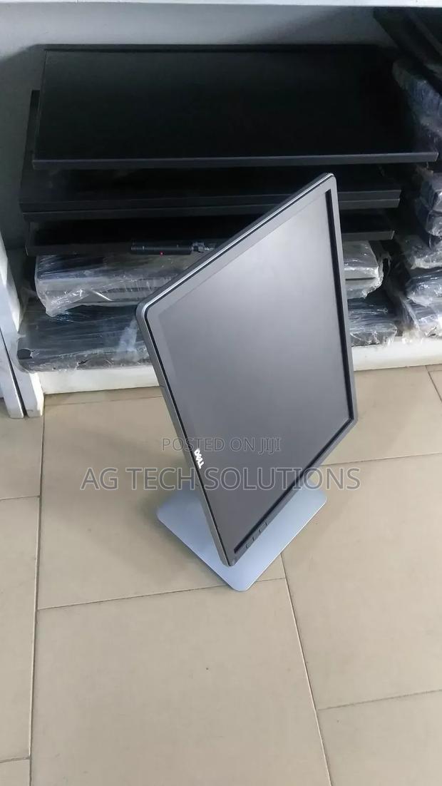 Dell Monitor 19 Inches · Photo 4