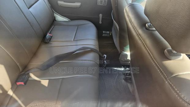 Toyota Land Cruiser 3.3 Diesel 4WD 2021 White · Photo 8