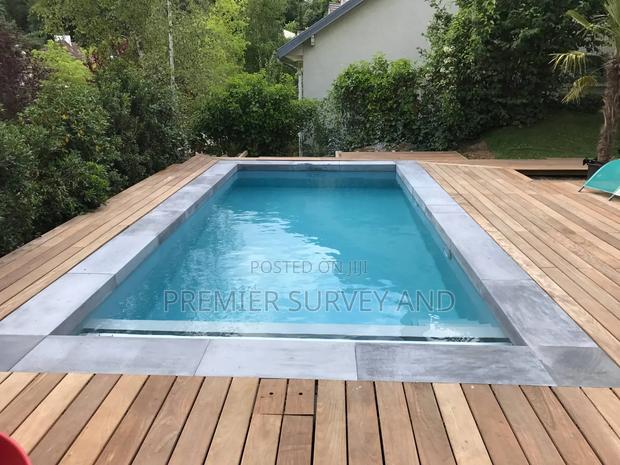 Luxury Swimming Pool Design · Photo 2