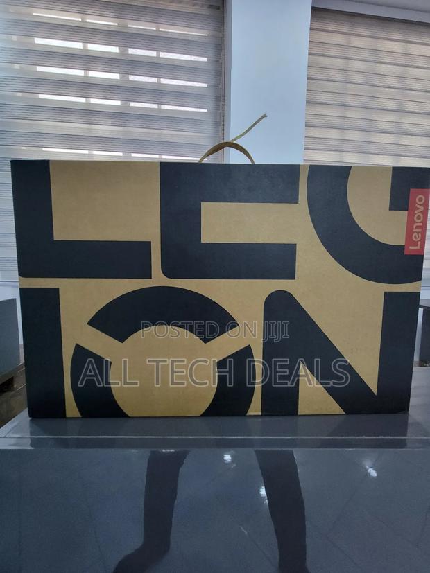 New Laptop Lenovo Legion 5i 32GB Intel Core I9 SSD 1T · Photo 1
