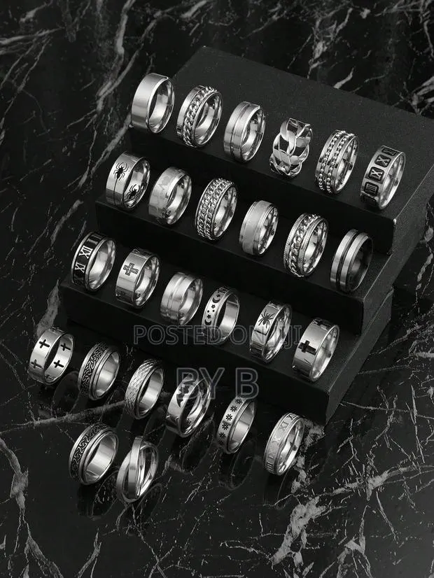 Unisex Rings · Photo 1
