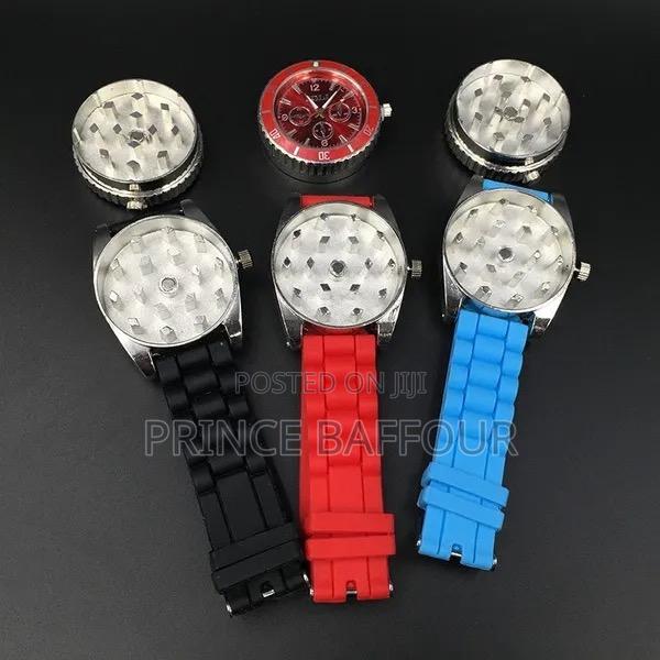 Herb Grinder Like a Watch · Photo 1