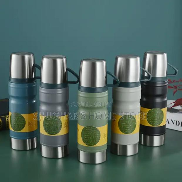 Vacuum Flask · Photo 2