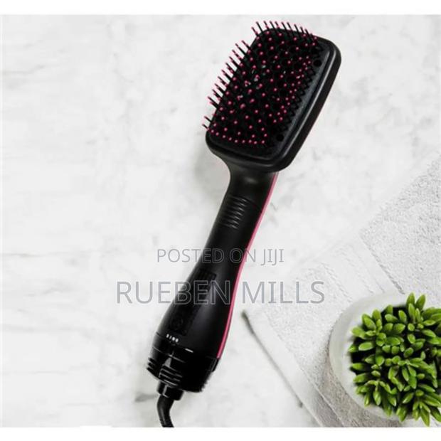 One-Step Smoothing Hair Dryer Brush Straightener 2-in-1 · Photo 3