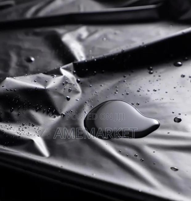 Waterproof Fitted Bed Sheet Mattress Cover · Photo 1
