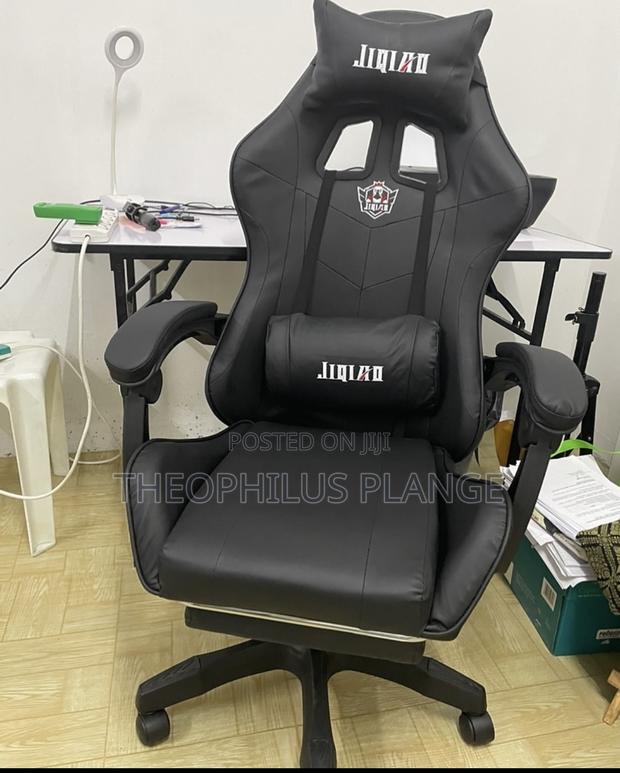 Original Black and Red Super Comfort Gaming Chair · Photo 2