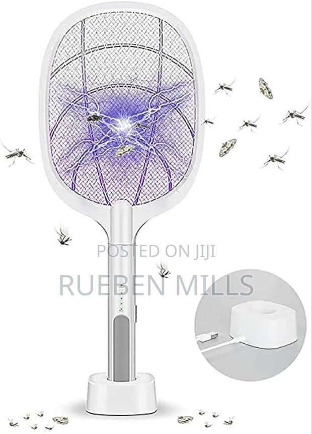 Handheld Chargeable Mosquito Killer Bat Swatter With Stand · Photo 6