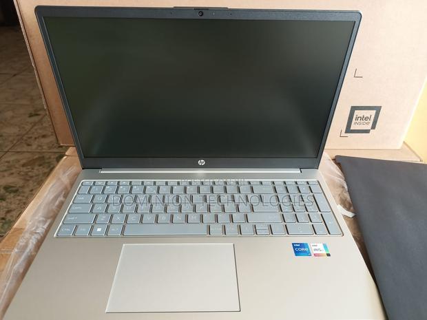 New Laptop HP 8GB Intel Core I7 SSD 512GB · Photo 1