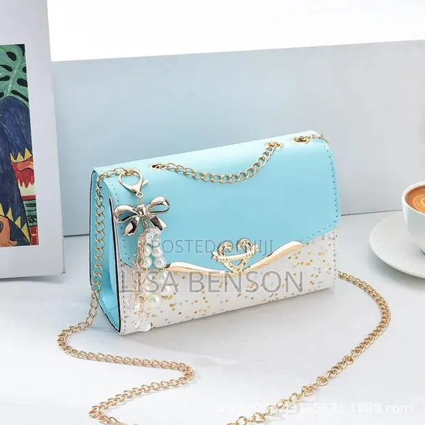 Classy Ladies Handbags · Photo 1