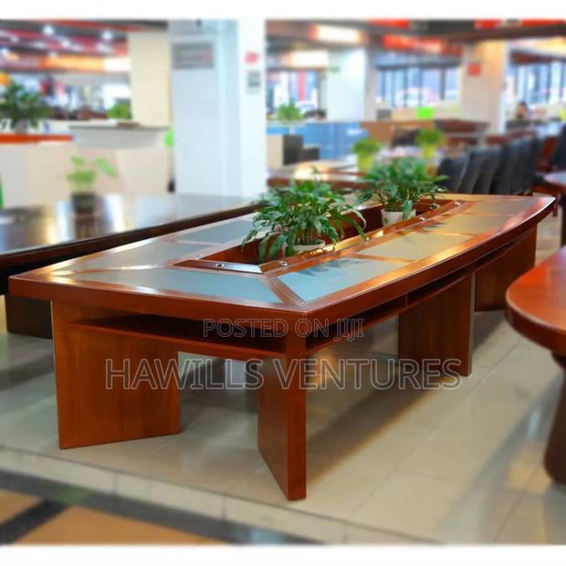 Conference Table · Photo 1