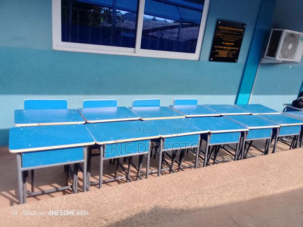 Integrated Students Desk · Photo 3