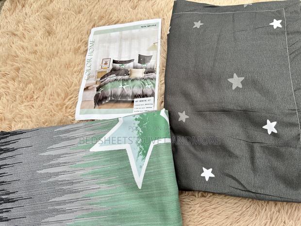 1 Fitted Sheet 1 Flat Sheet 4 Pillow Cases · Photo 1