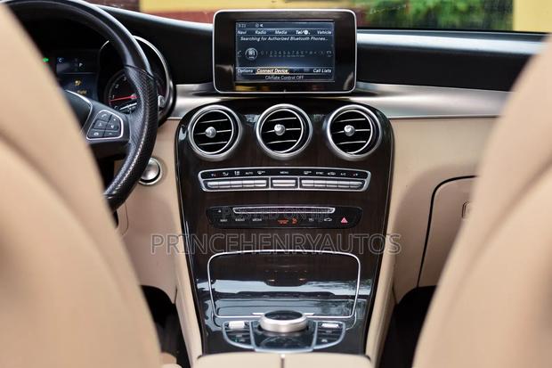 Mercedes-Benz GLC-Class 2019 White · Photo 7