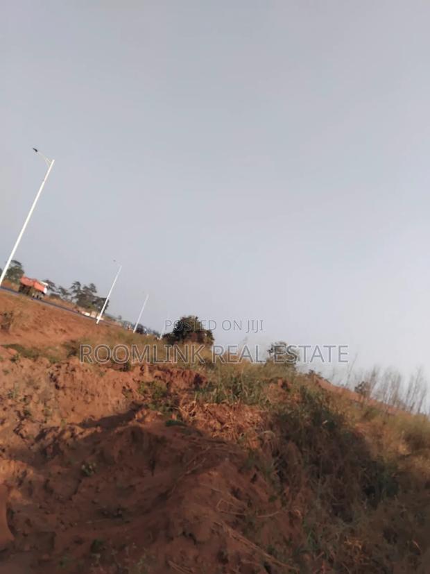 Roadside Land at [Newmont] Sunyani-Kumasi · Photo 5