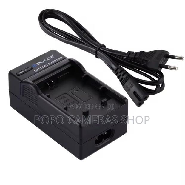 Charger With AC Cable · Photo 2