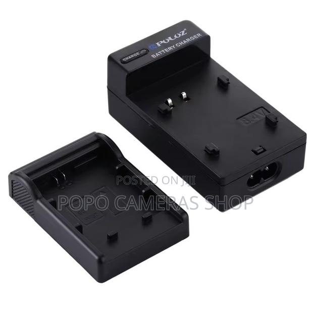 Charger With AC Cable · Photo 5