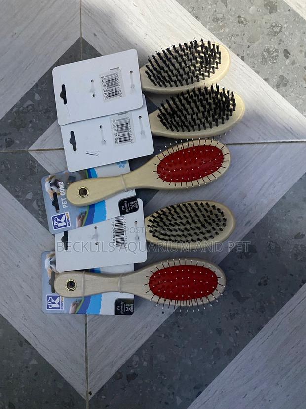 Quality Dog Brush’S Available · Photo 1